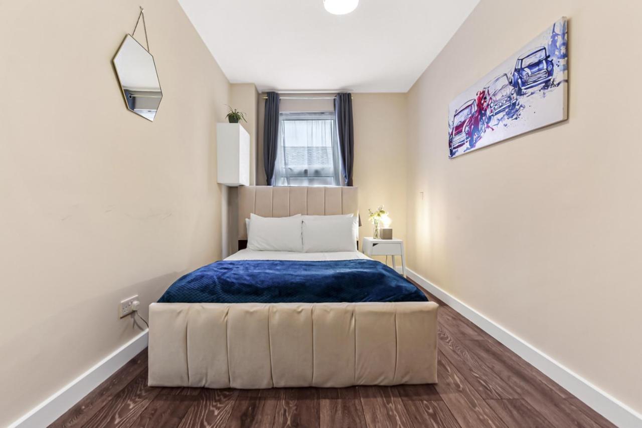Family Friendly, Zone 2, 2 Beds, Overground London Exteriör bild